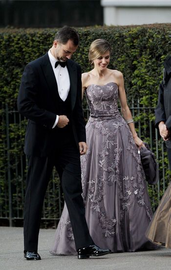 Монархи готовятся к свадьбе Уилла и Кейт