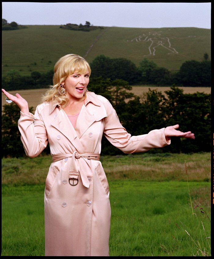 Неизвестная «фаллическая» фотосессия Ким Кэттролл