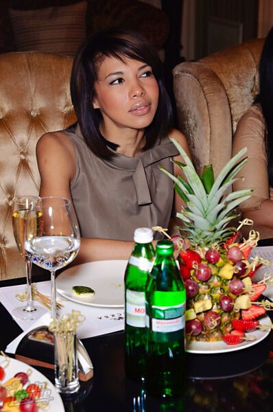 Ассия Ахат выбирала "Мисс Киев 2011" по пению финалисток