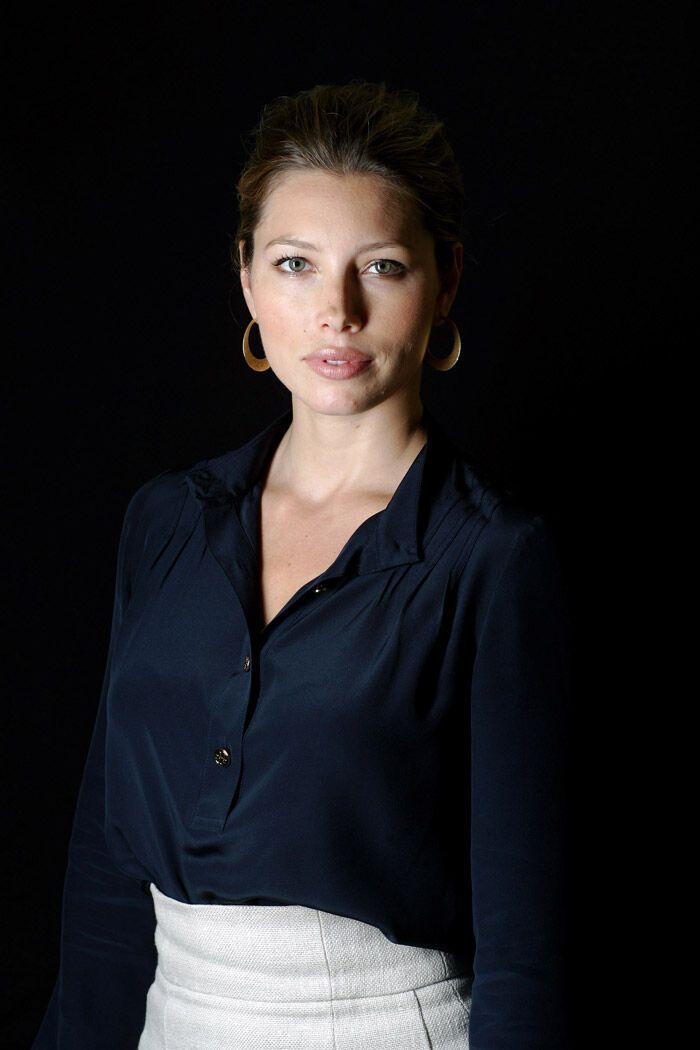 Джессика Бил без фотошопа