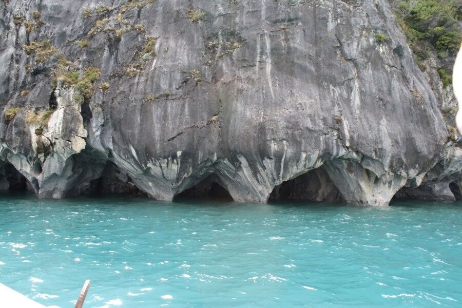 Очаровывающие Мраморные пещеры