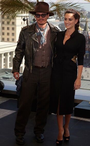 Пенелопа Крус и Джонни Депп в Москве