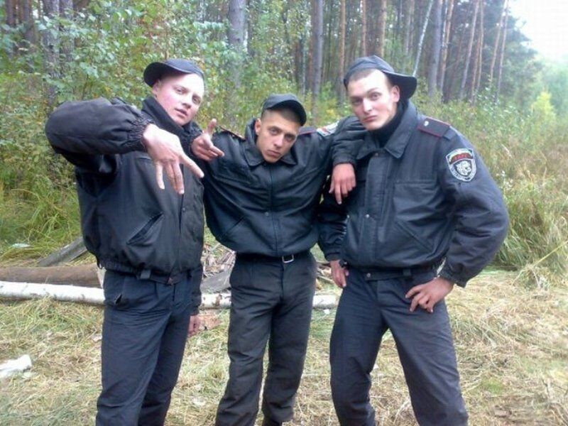 Альйо, милицианерская?!  Украинская милиция изнутри. Фото