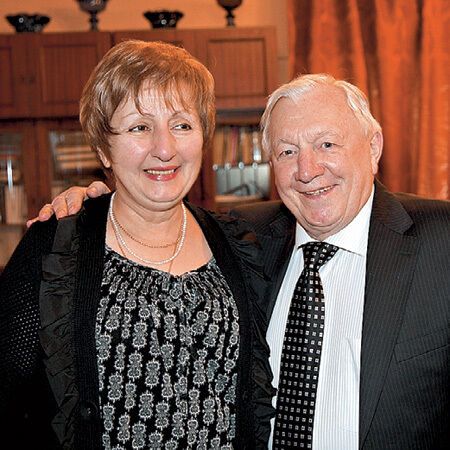 Лиана Зурабовна для мужа еще и личный доктор