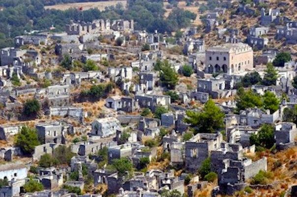 10 самых страшных заброшенных городов мира.Фото