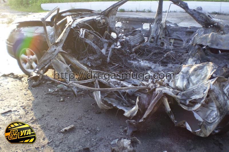 В Opel Omega на полном ходу взорвался газовый баллон