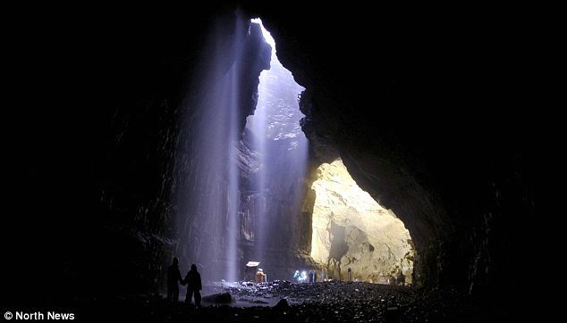 Жительница Великобритании устроила предсвадебный девичник в пещере