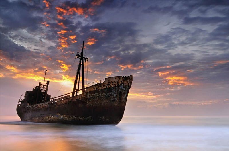 25 кинутих кораблів з усього світу