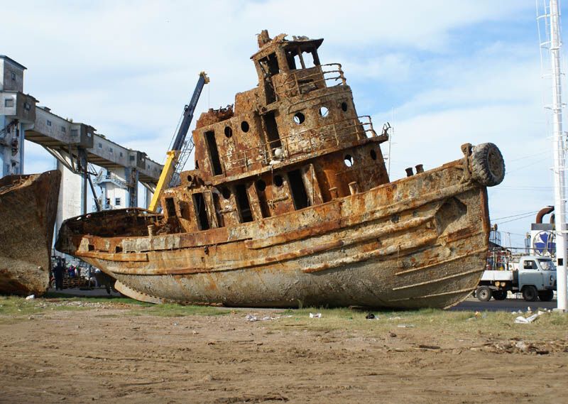 25 кинутих кораблів з усього світу