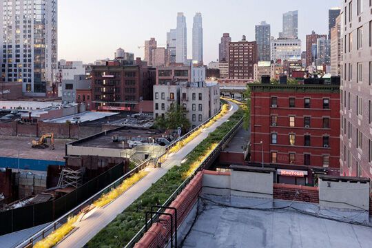 В Нью-Йорке открыли вторую очередь воздушного парка High Line