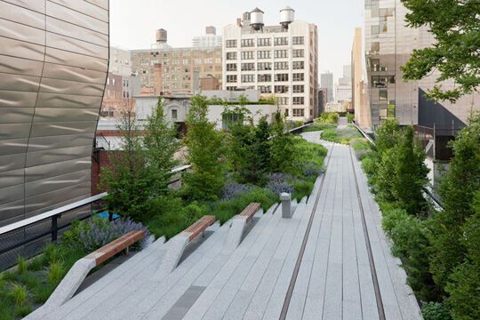 В Нью-Йорке открыли вторую очередь воздушного парка High Line