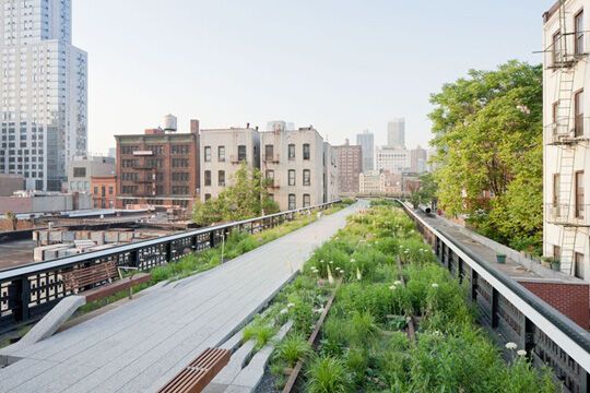 В Нью-Йорке открыли вторую очередь воздушного парка High Line