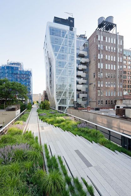 В Нью-Йорке открыли вторую очередь воздушного парка High Line