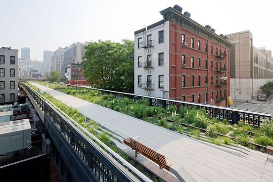 В Нью-Йорке открыли вторую очередь воздушного парка High Line