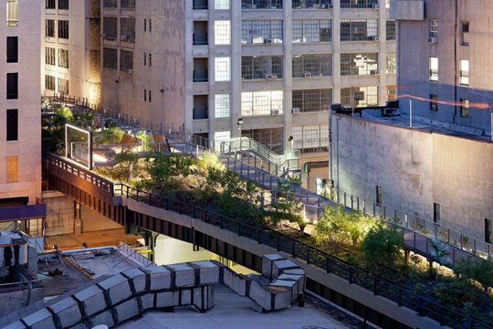 В Нью-Йорке открыли вторую очередь воздушного парка High Line