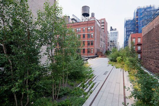 В Нью-Йорке открыли вторую очередь воздушного парка High Line