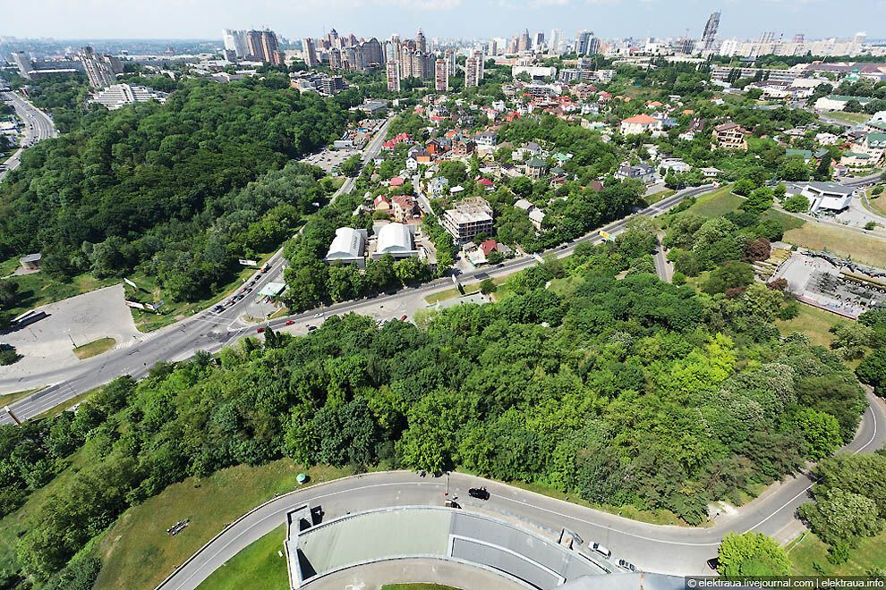 Київ з монумента "Батьківщина-мати"