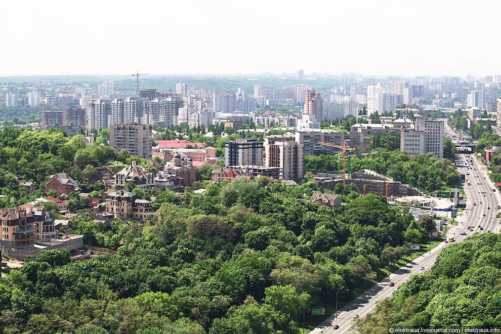 Київ з монумента "Батьківщина-мати"