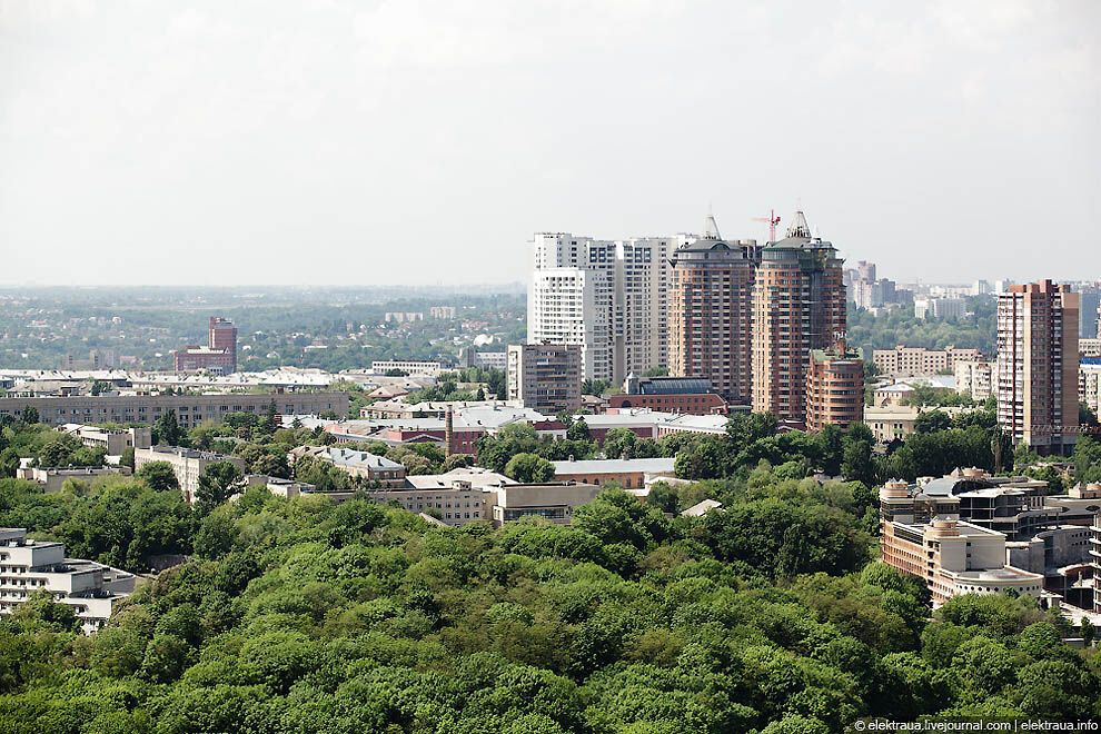 Київ з монумента "Батьківщина-мати"