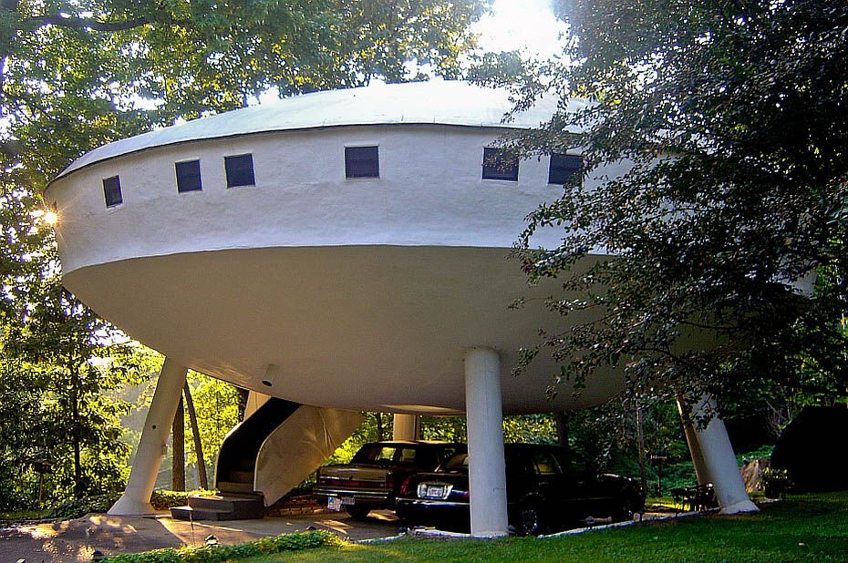 Самі незвичайні будинки