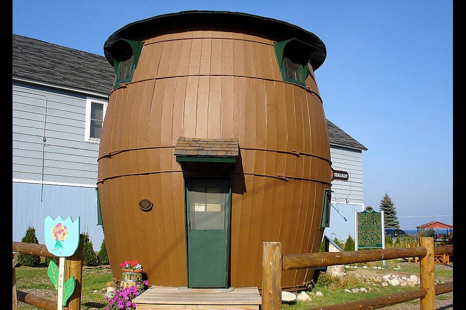 Самі незвичайні будинки