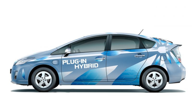 Новая Toyota Prius будет еще более экономной