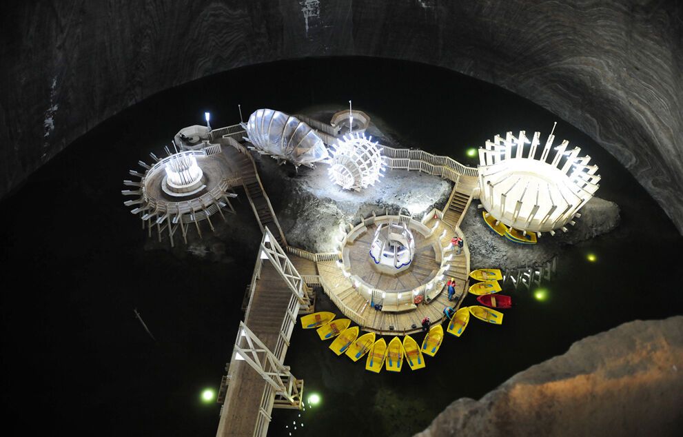 Фото-під землі