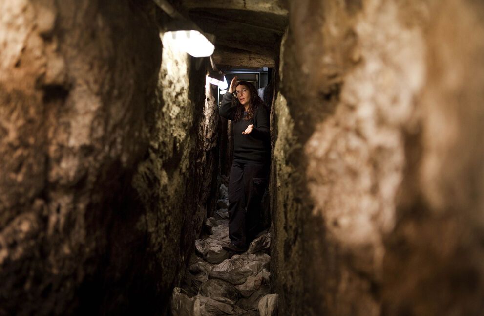 Фото-під землі