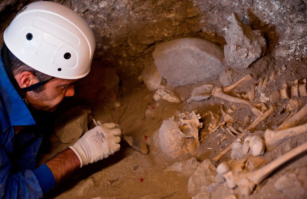 Фото-під землі