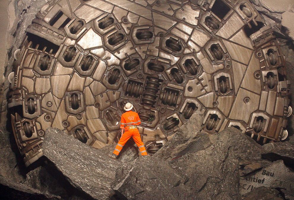 Фото-під землі