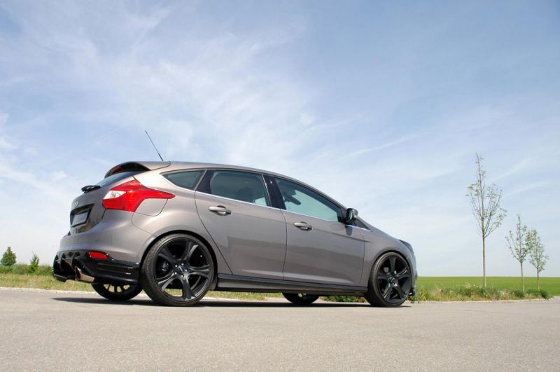 Быстрый и привлекательный Ford Focus от ателье Loder1899