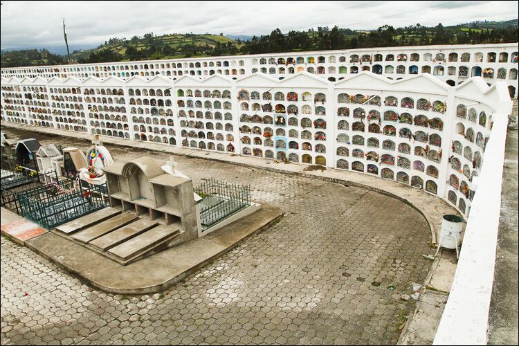 Незвичайні кладовища в Південній Америці