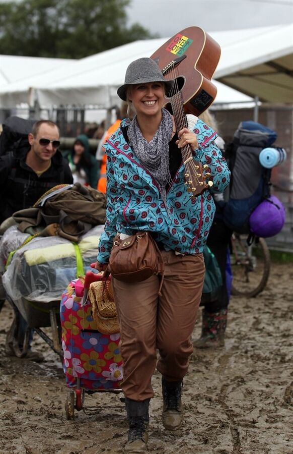 У Британії стартував фестиваль Glastonbury 2011
