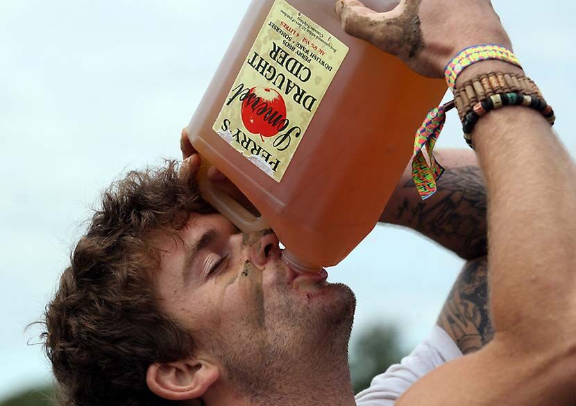 У Британії стартував фестиваль Glastonbury 2011