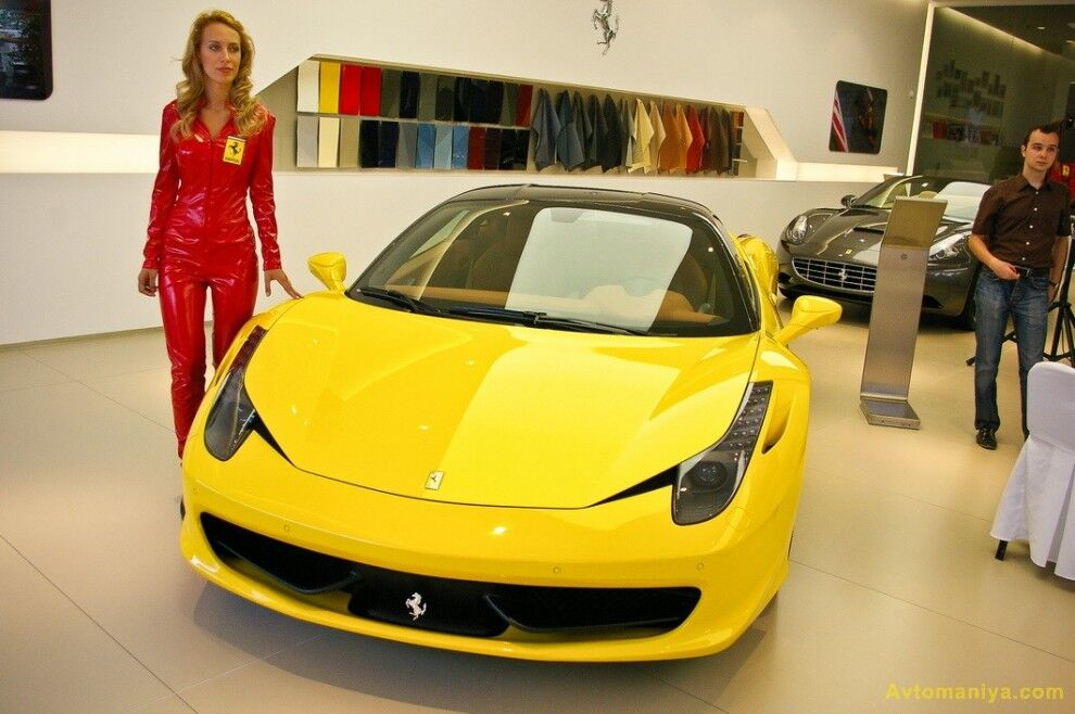 Новый дом Ferrari в Киеве: взгляд изнутри