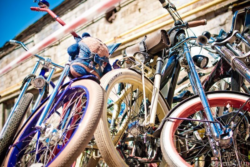 Фестиваль СБУ 2011 в Киеве отметился уникальными байками