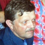 Мужчина 60 дней хранил дома труп любимой жены, а затем повесился