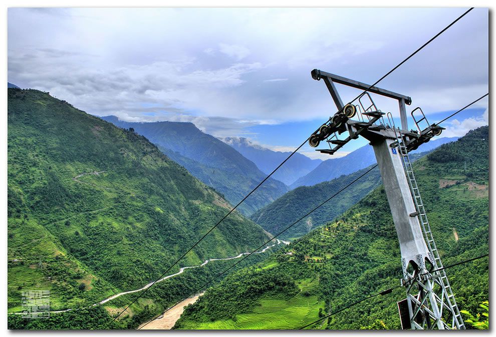 Захоплюючі види з вагонів канатної дороги