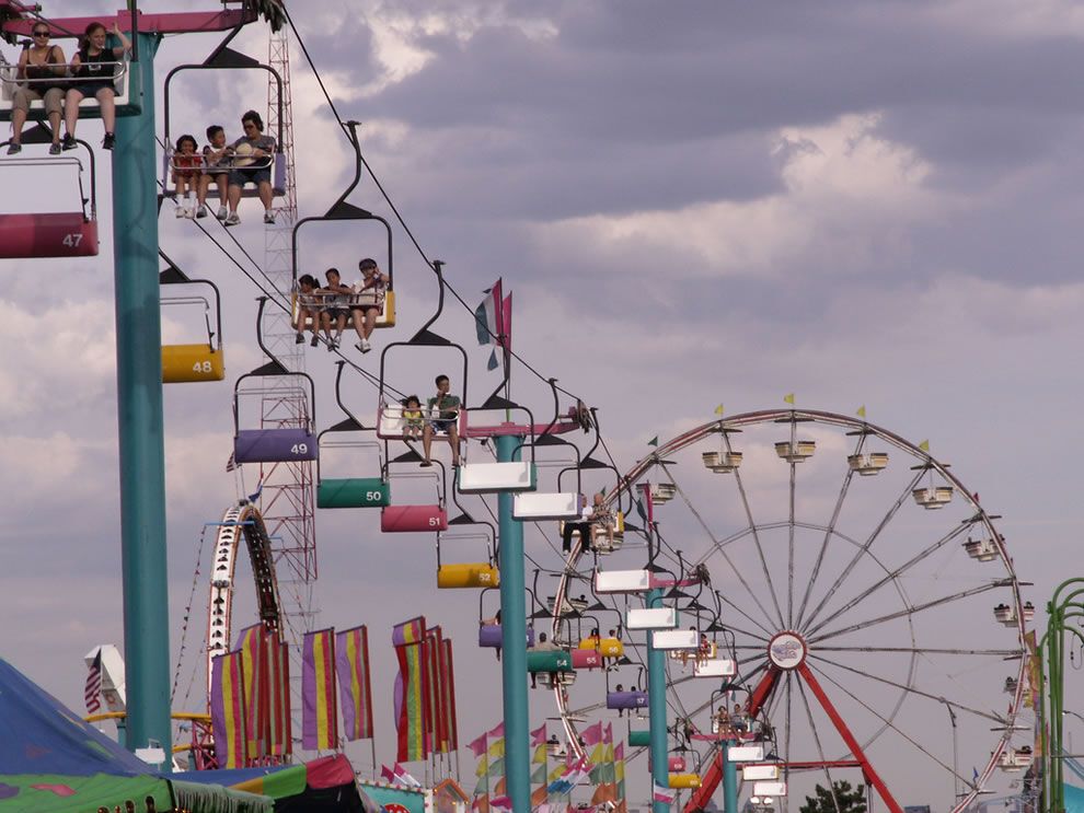 Захоплюючі види з вагонів канатної дороги