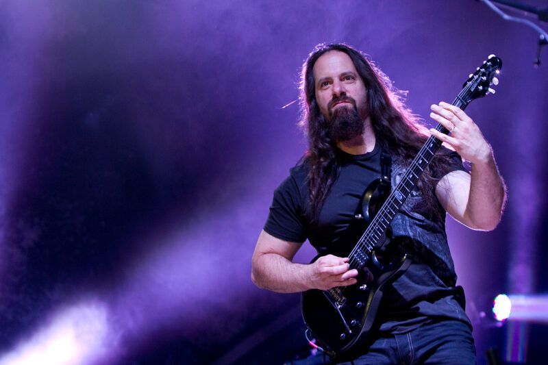 DREAM THEATER в Киеве: душераздирающая техничность