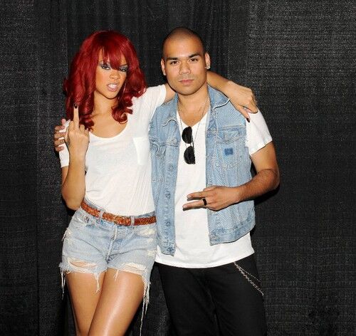 Рианна вместе со своими фанатами