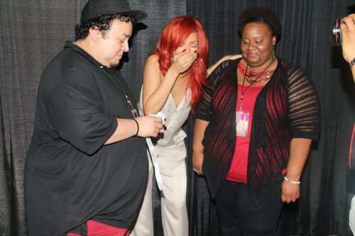 Рианна вместе со своими фанатами