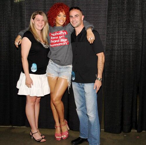 Рианна вместе со своими фанатами