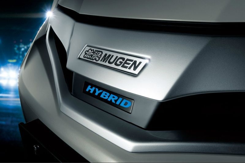 Тюнеры из Mugen прокачали Honda Fit Shuttle