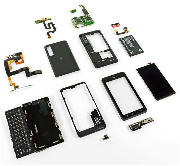 Motorola Droid 3 разобрали до винтика
