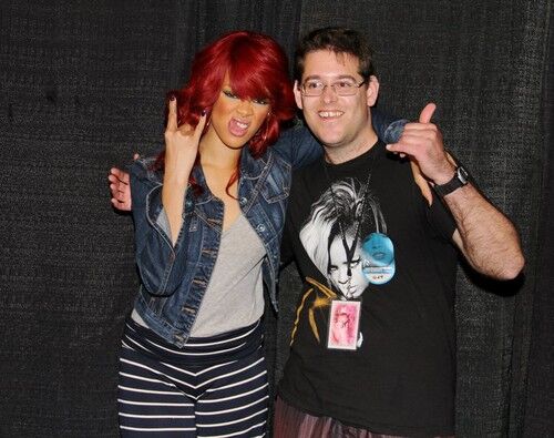 Рианна вместе со своими фанатами