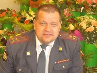 "Пісяючий поліцейський" подав рапорт про звільнення. Фото. Відео
