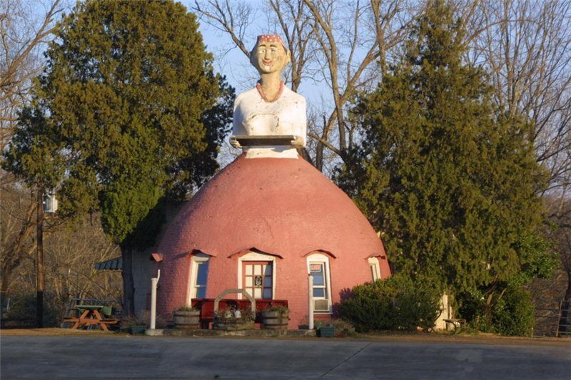 Ресторан "Mammy’s Cupboard" (Мамочкин буфет) в городе Нанчес, штат Миссисипи.