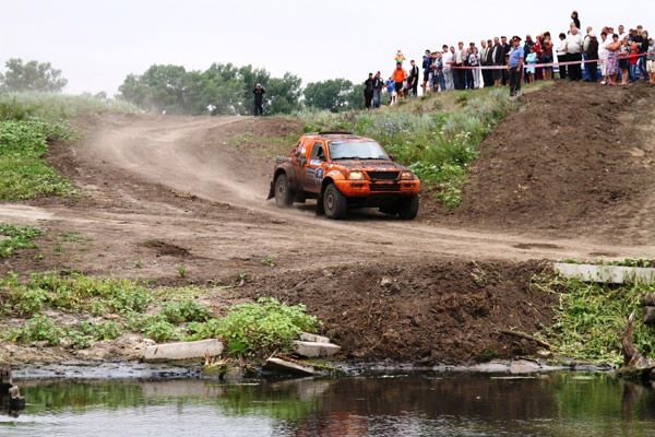 Європейські автогонщики в шоці від української митниці
