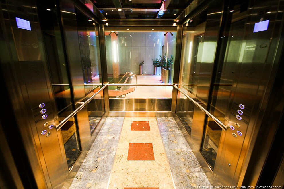 Аеропорт в пустелі